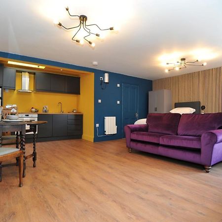Beechurst Serviced Apartments Cheltenham Bagian luar foto