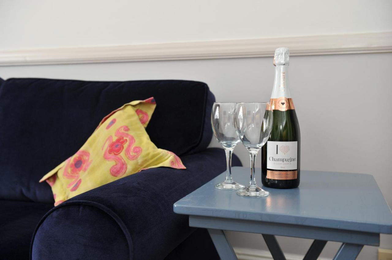 Beechurst Serviced Apartments Cheltenham Bagian luar foto