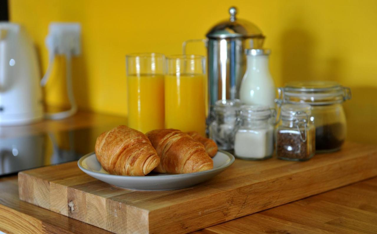 Beechurst Serviced Apartments Cheltenham Bagian luar foto