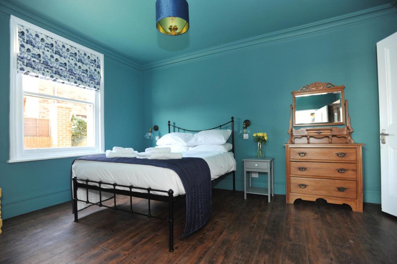 Beechurst Serviced Apartments Cheltenham Bagian luar foto