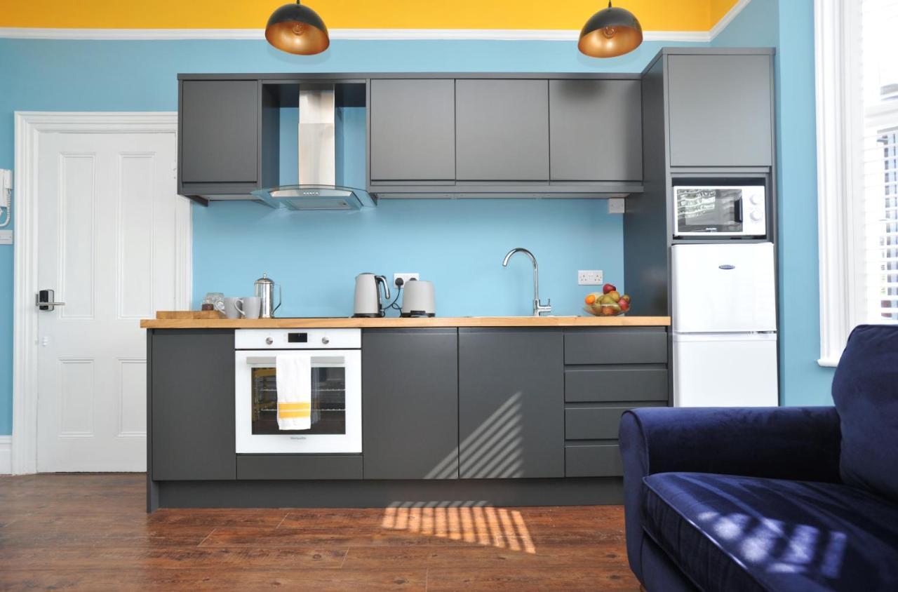 Beechurst Serviced Apartments Cheltenham Bagian luar foto