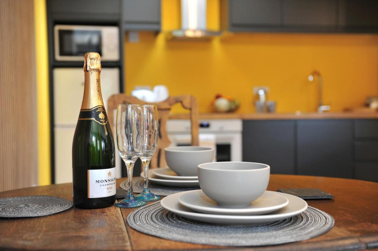Beechurst Serviced Apartments Cheltenham Bagian luar foto